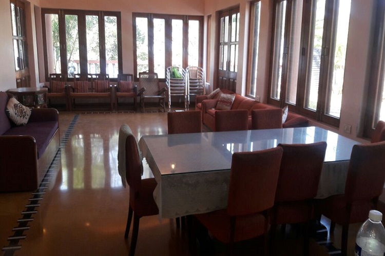 5 BHK - Neha Gurusha Bungalow in Panchgani