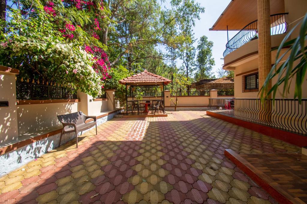 3 BHK - Neha Haveli bungalow in Panchgani