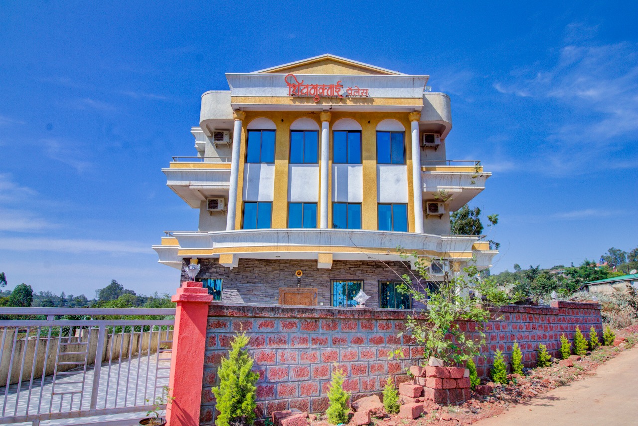 8 BHK Neha Mukta Villa in Panchgani